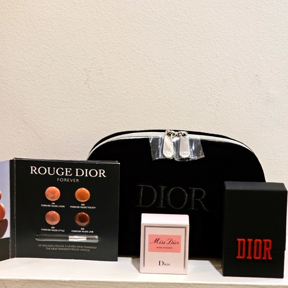 DIOR BEAUTY MAKEUP BAG & LIPSTICK SET & DIOR ROSE & ROSES BUNDLE - Picture 3 of 16